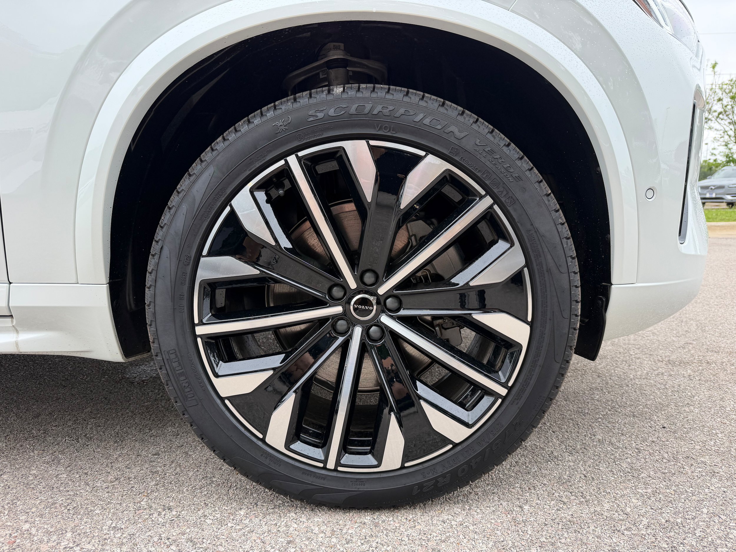 New 2026 Volvo XC90 B6 Ultra w/ Lounge Package AWD/4WD image 7