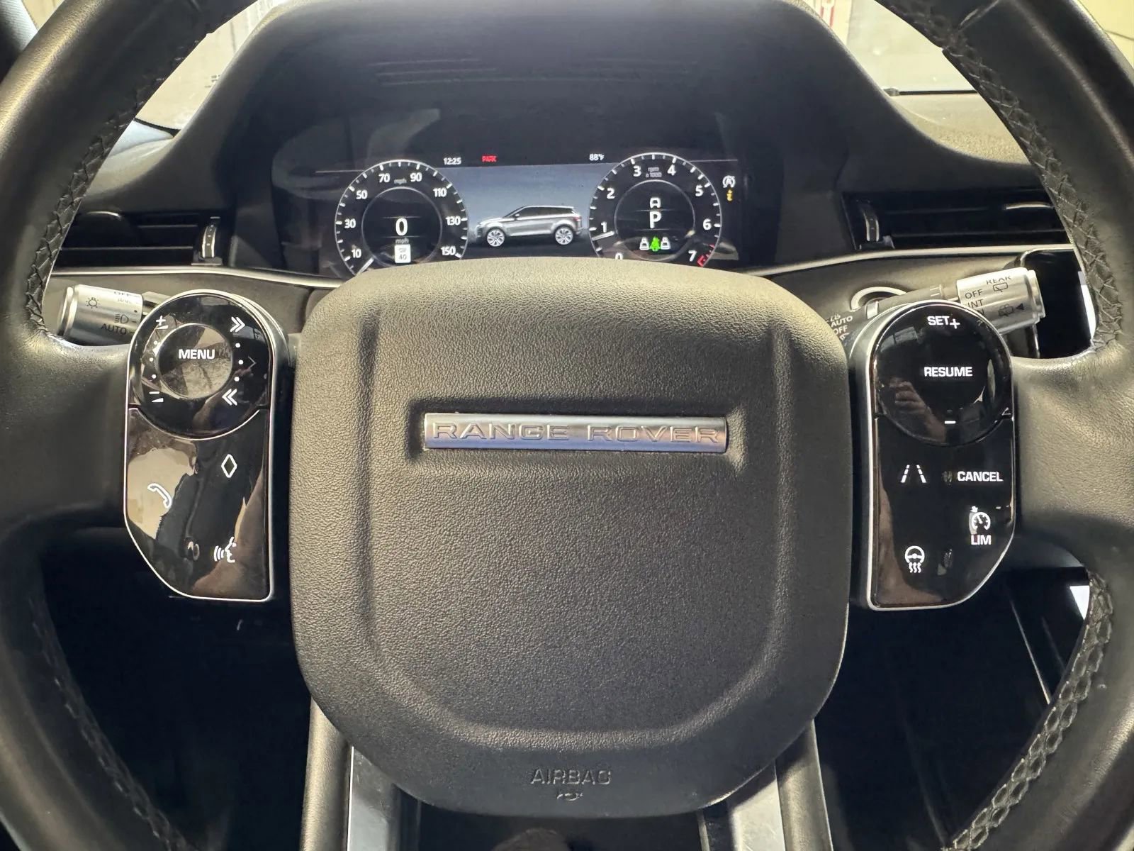 Used 2020 Land Rover Range Rover Evoque SE image 20