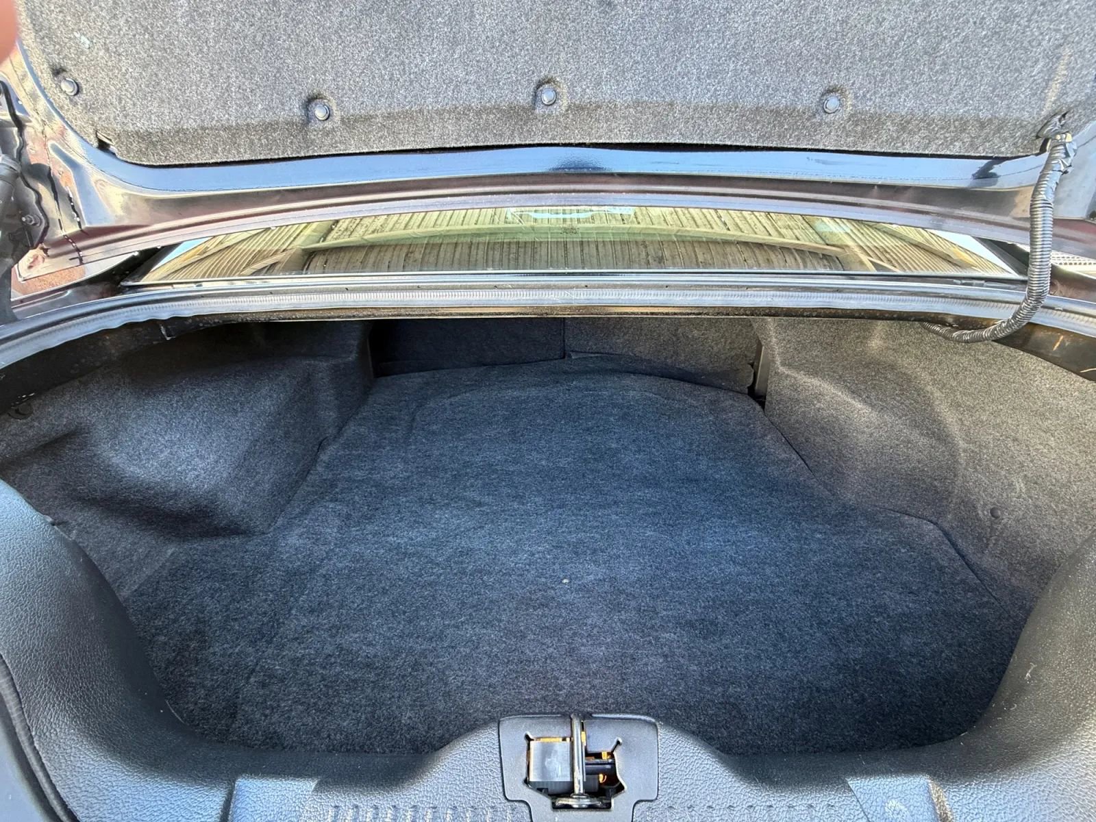 Used 2010 Ford Mustang GT image 14