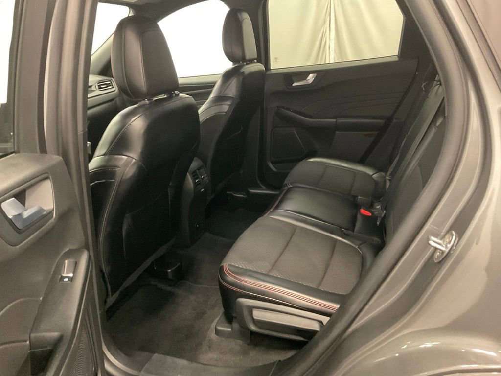 Used 2024 Ford Escape ST-Line w/ Tech Pack #1 FWD image 34
