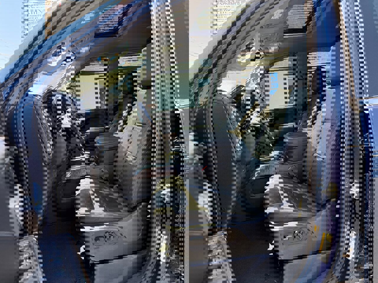 Used 2021 GMC Sierra 2500 Denali w/ Denali Ultimate Package image 11