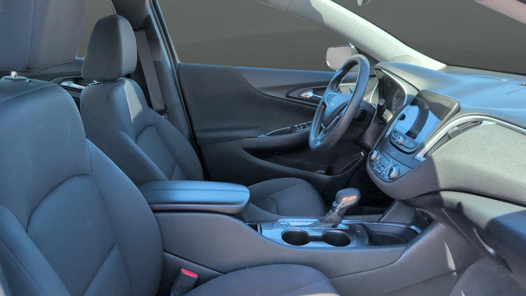 Used 2023 Chevrolet Malibu LT FWD image 26