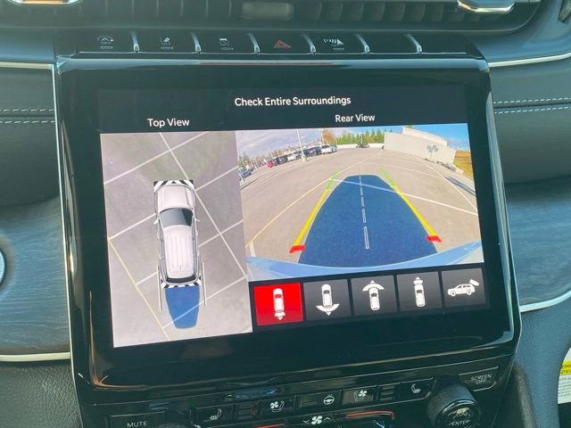 New 2025 Jeep Grand Cherokee Limited w/ Luxury Tech Group II image 22