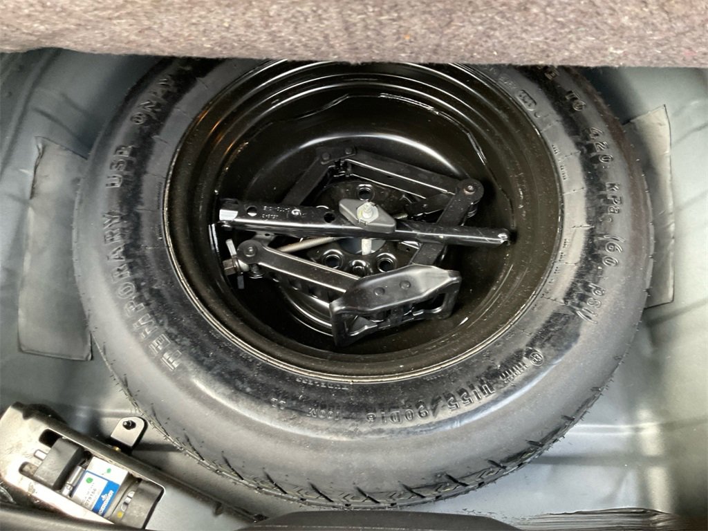 Used 2010 Chrysler Sebring Touring w/ Special Touring Group image 28