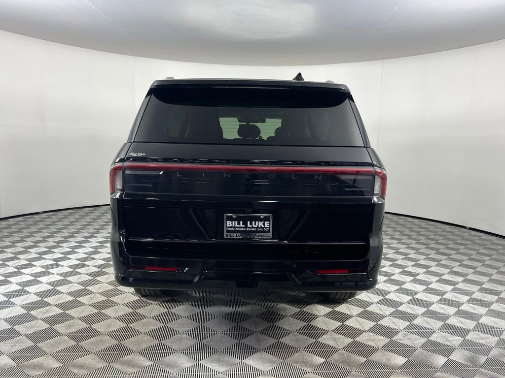 Used 2025 Lincoln Navigator L Reserve image 7