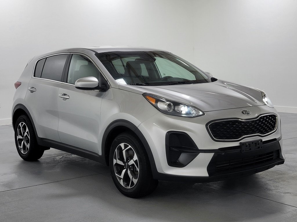 Used 2020 Kia Sportage LX FWD image 2