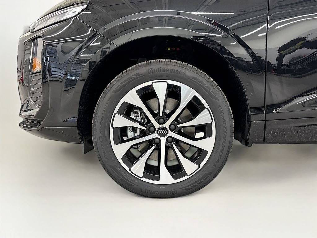 New 2026 Audi Q3 quattro 2.0T AWD/4WD image 23
