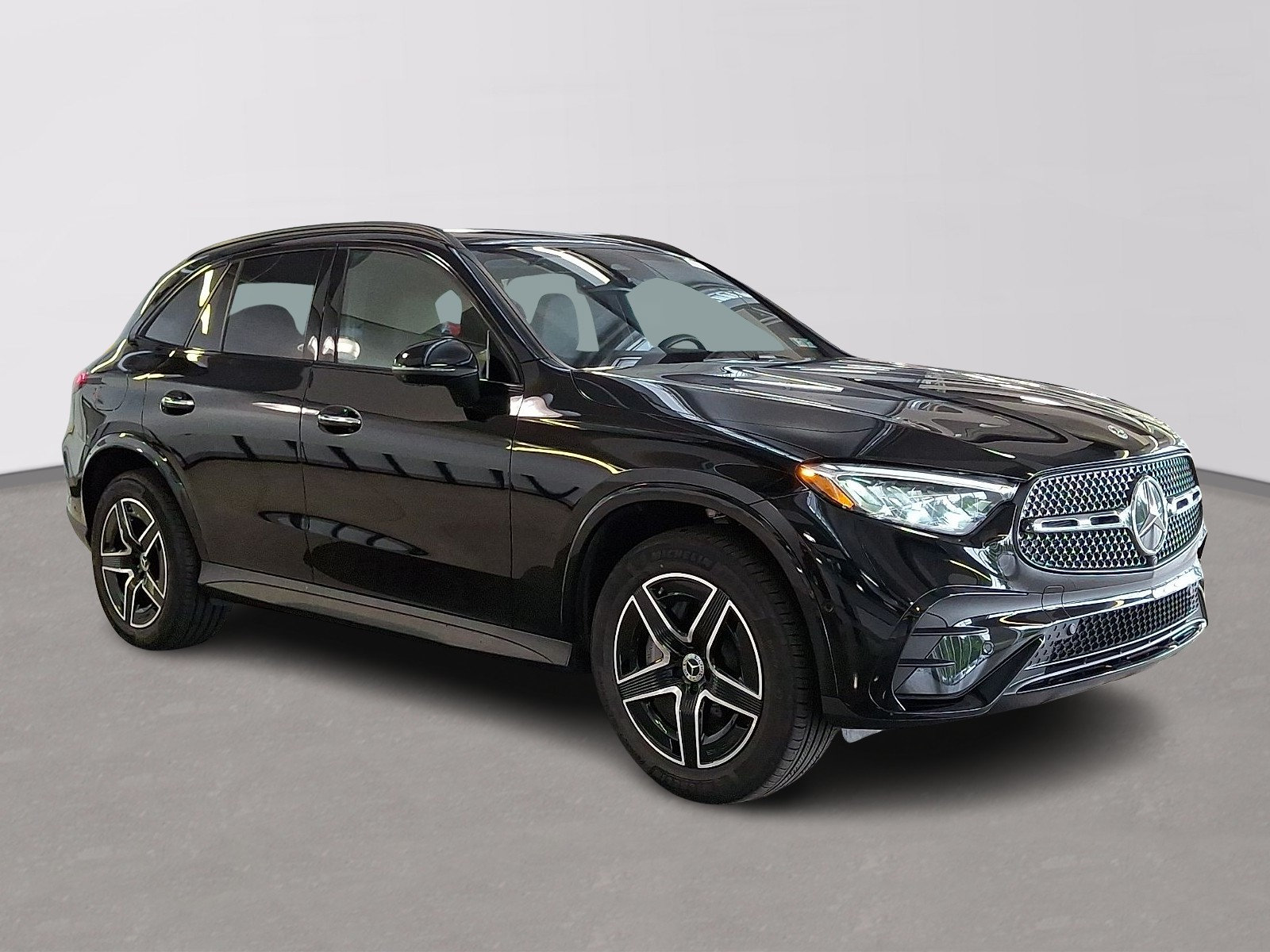 Certified 2026 Mercedes-Benz GLC 300 4MATIC image 3