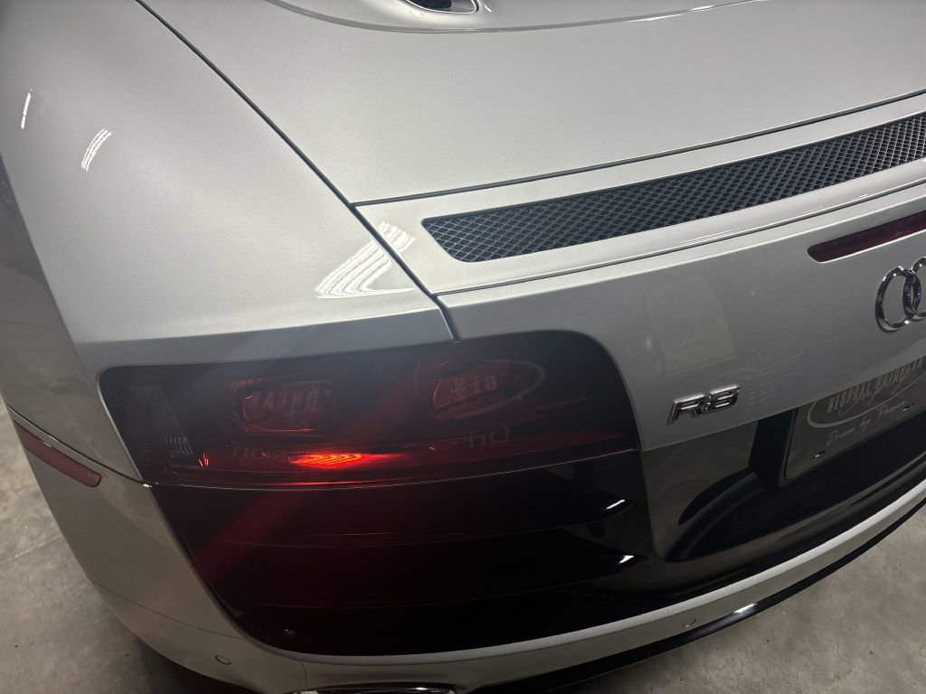 Used 2011 Audi R8 V10 image 33