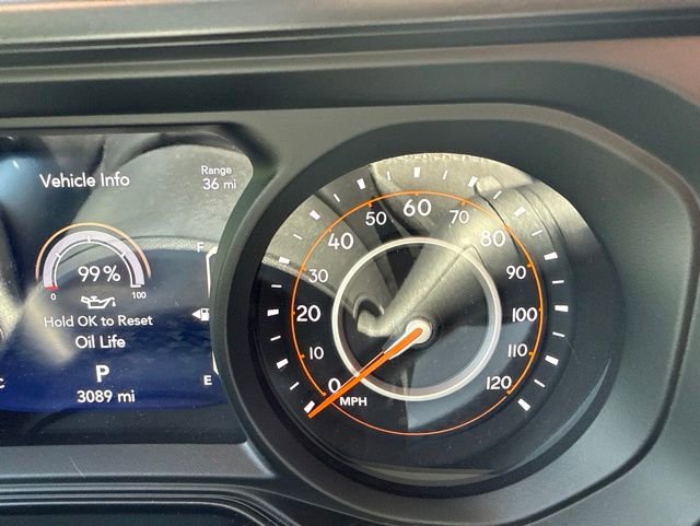 Used 2026 Jeep Wrangler Unlimited Rubicon AWD/4WD image 18