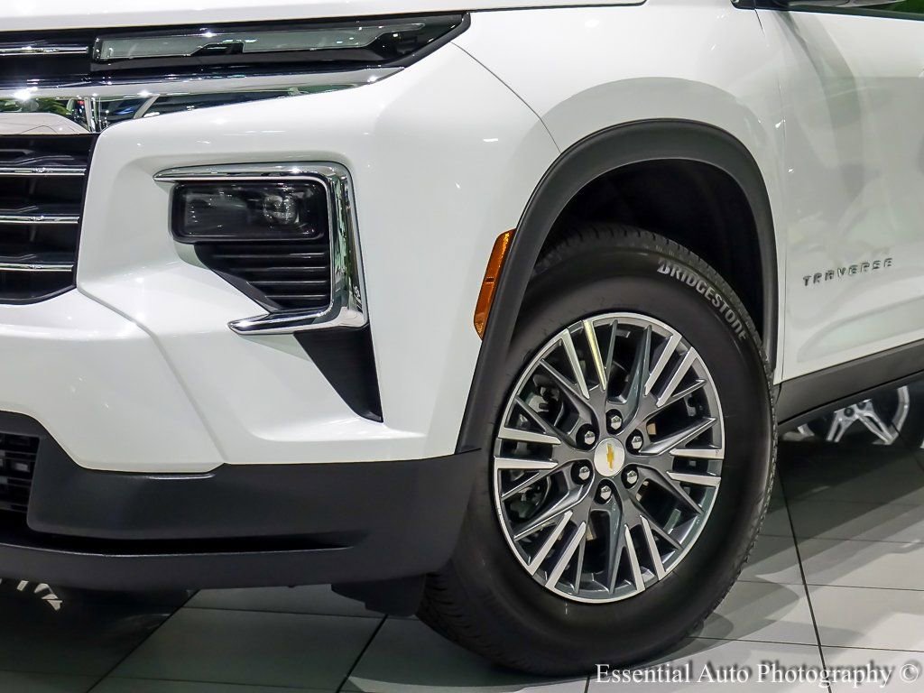 New 2026 Chevrolet Traverse LT w/ Driver Confidence Package image 5