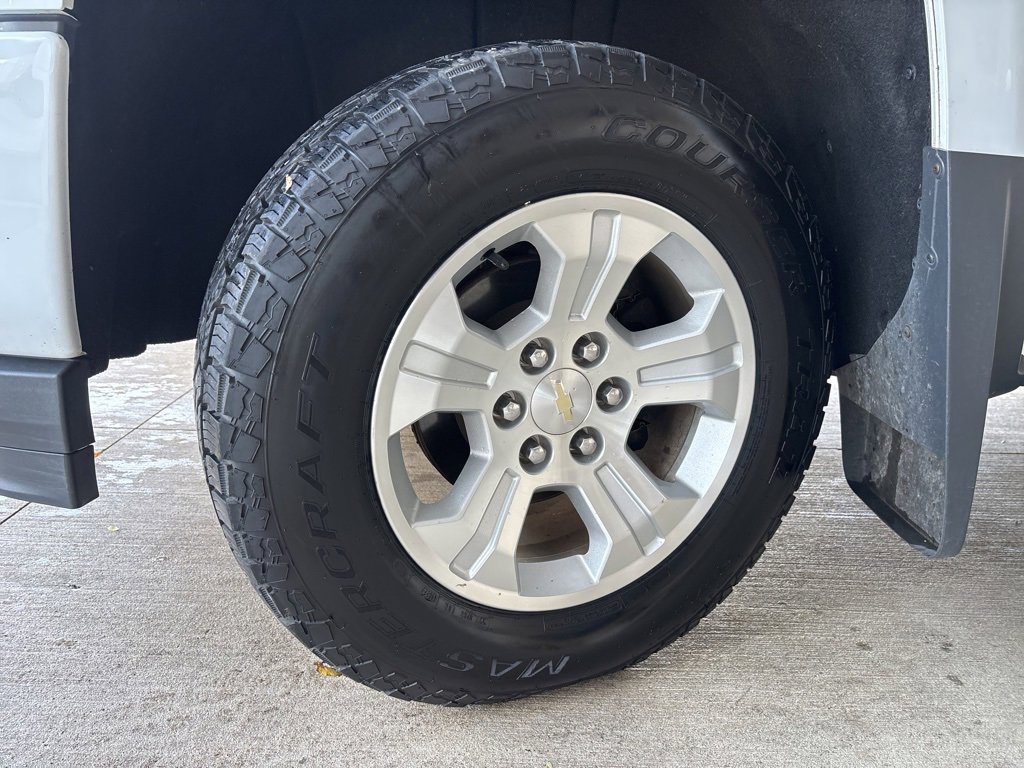 Used 2018 Chevrolet Silverado 1500 LT w/ All Star Edition image 36