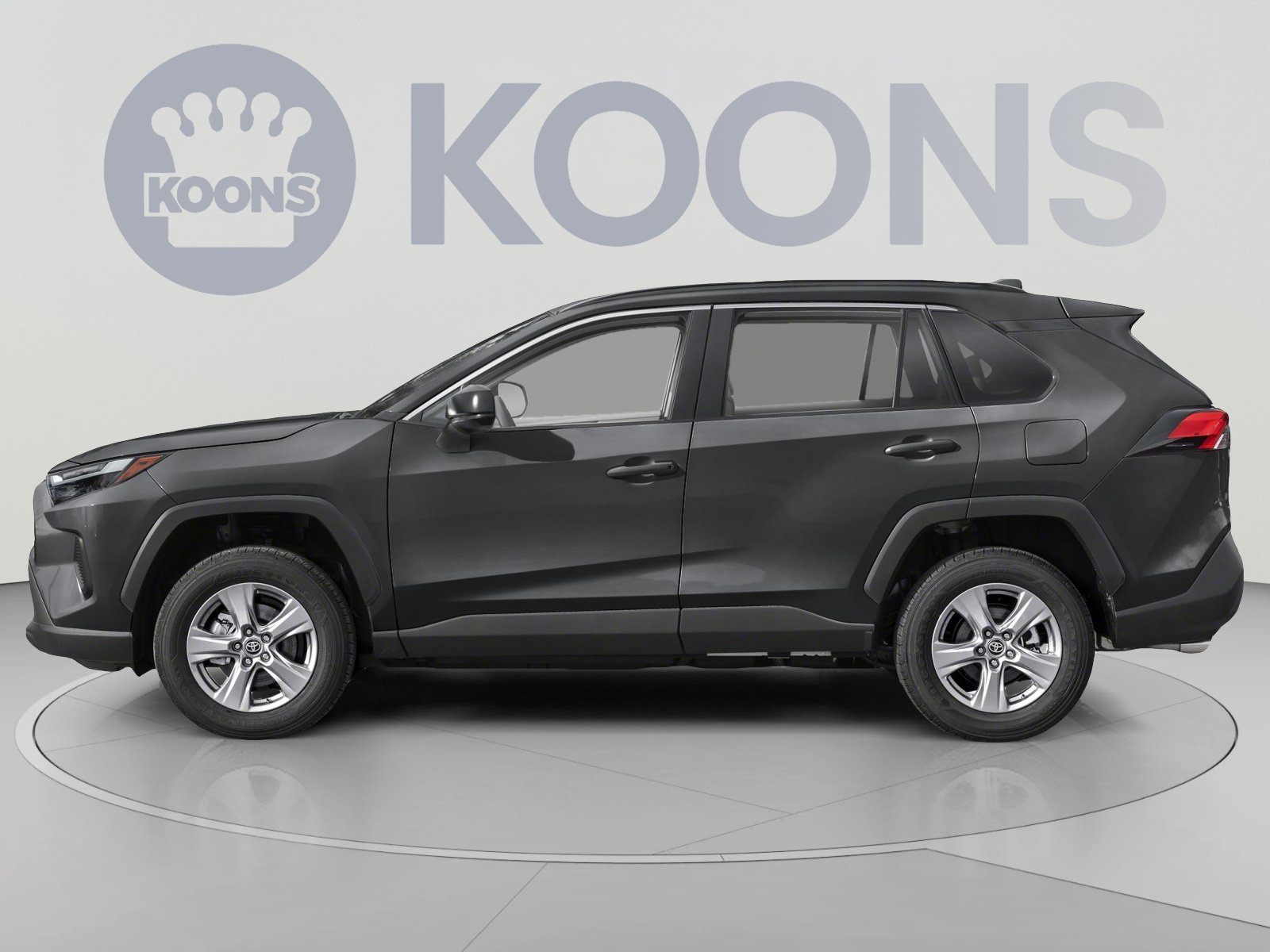 Used 2024 Toyota RAV4 LE AWD/4WD image 4