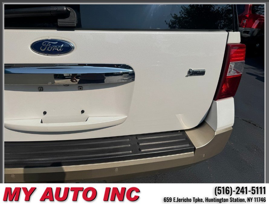 Used 2011 Ford Expedition XLT w/ 202A Rapid Spec Order Code AWD/4WD image 40