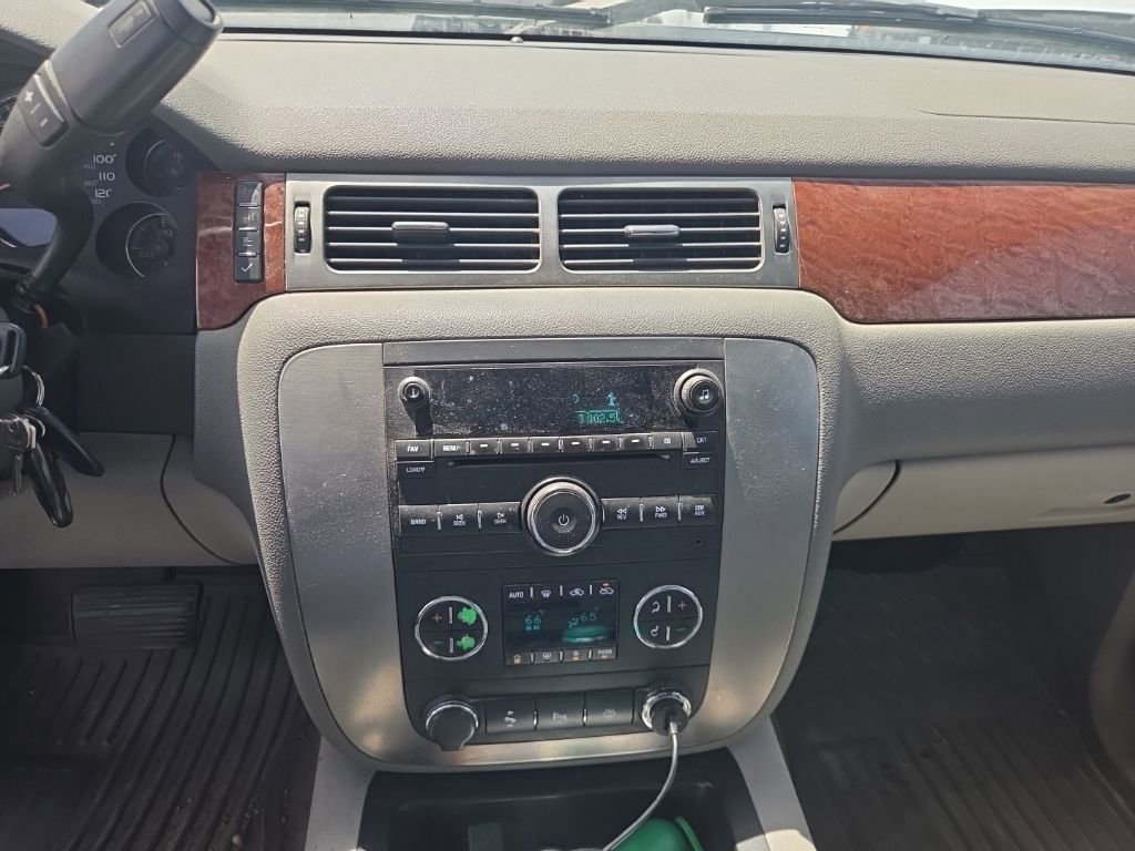 Used 2007 GMC Sierra 2500 SLT w/ Convenience Package AWD/4WD image 9