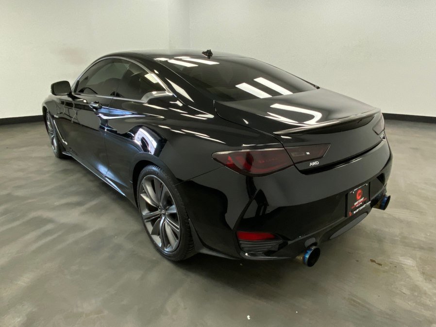 Used 2018 INFINITI Q60 Red Sport 400 w/ Pro Active Package image 4
