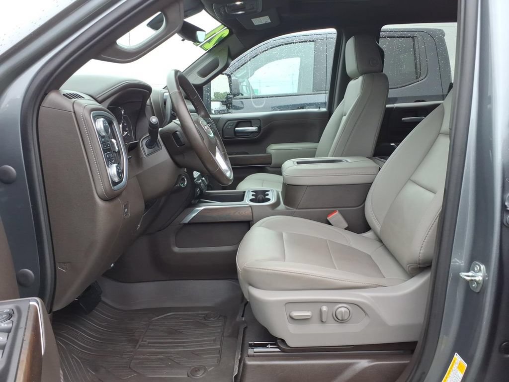 Used 2021 GMC Sierra 1500 SLT w/ SLT Premium Plus Package AWD/4WD image 17