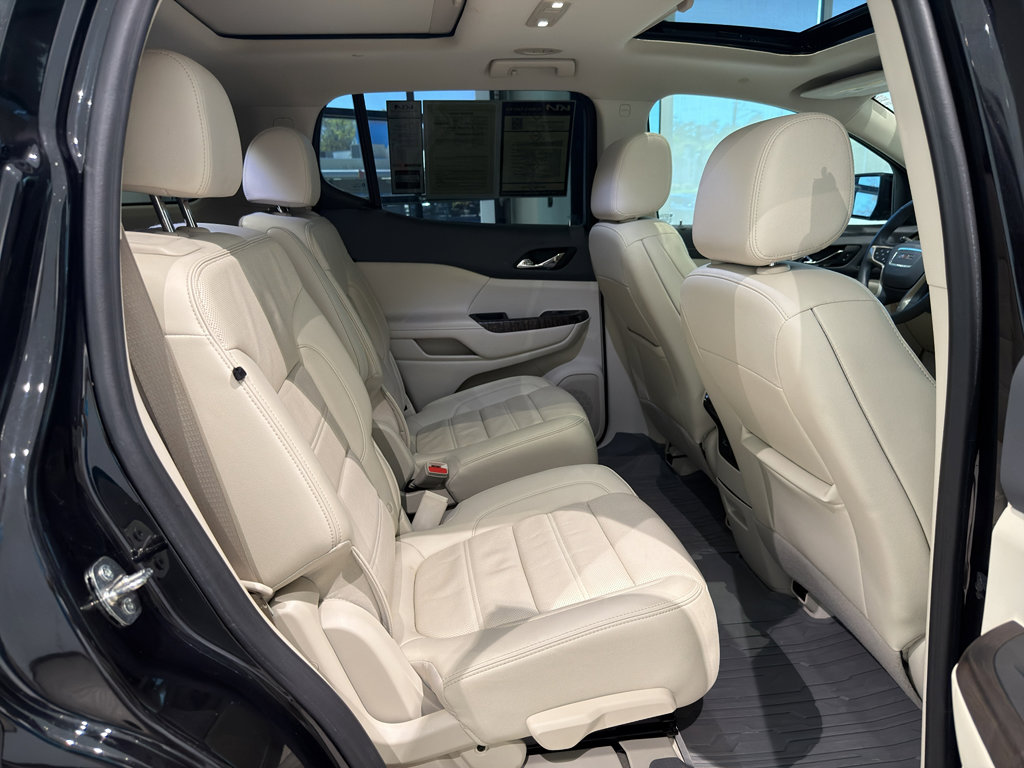 Used 2023 GMC Acadia Denali w/ Black Diamond Edition image 22