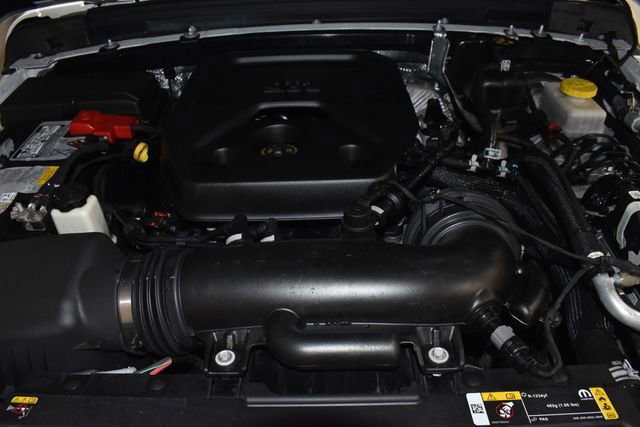 Used 2024 Jeep Wrangler Sahara w/ Technology Group image 10