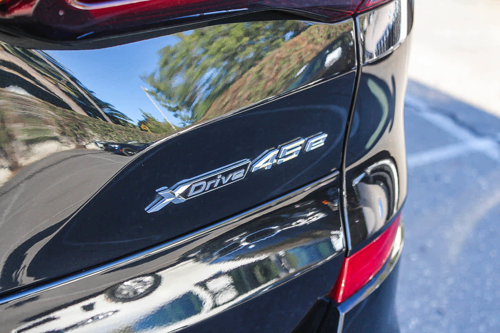 Certified 2023 BMW X5 xDrive45e w/ M Sport Package image 34