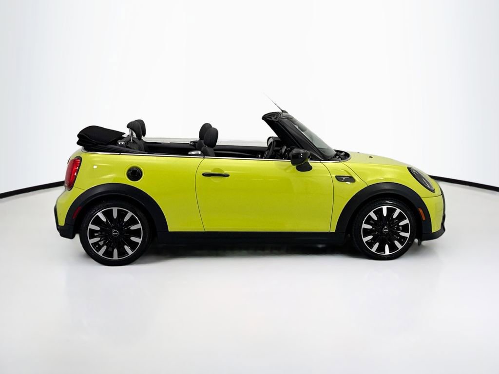 Certified 2024 MINI Cooper S image 5