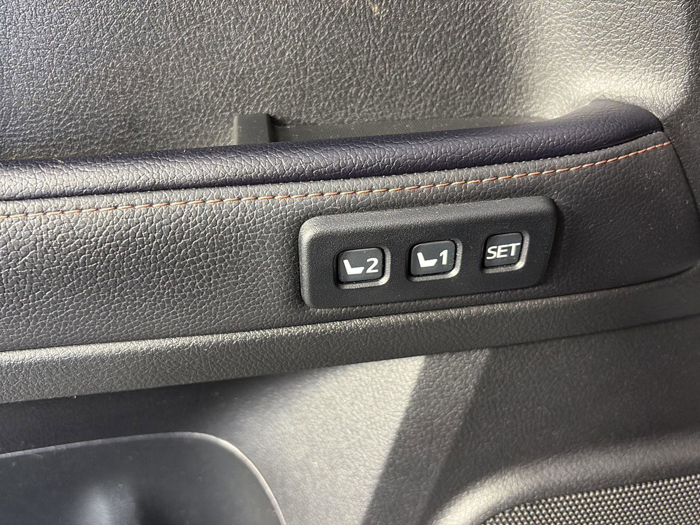 Used 2023 Toyota 4Runner Limited image 25