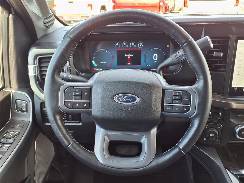 Used 2023 Ford F250 Lariat w/ Chrome Package image 34