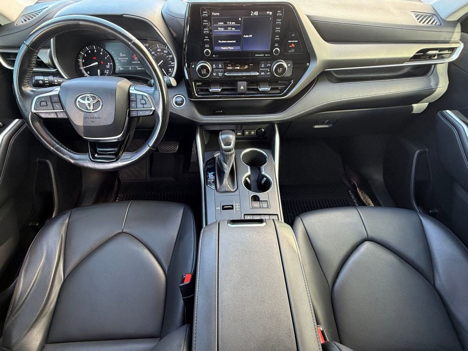 Used 2020 Toyota Highlander XLE image 15
