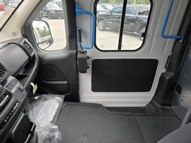 New 2025 RAM ProMaster 3500 FWD image 28