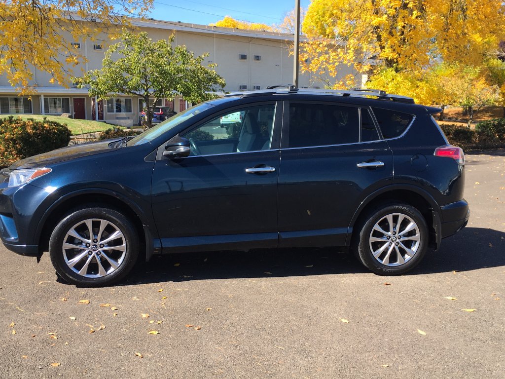 Used 2017 Toyota RAV4 Platinum w/ All Weather Liner Package AWD/4WD image 3