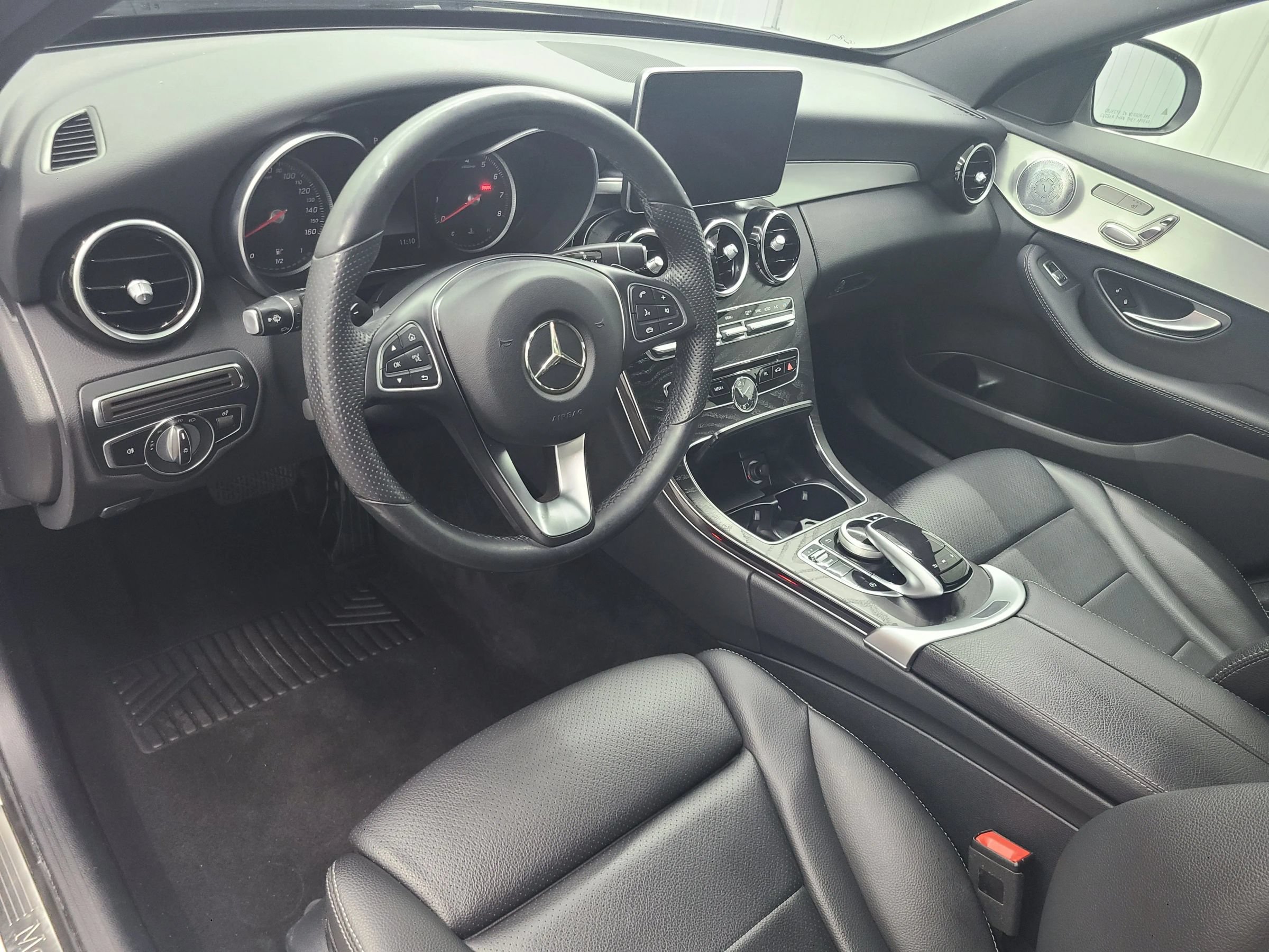 Used 2018 Mercedes-Benz C 300 4MATIC Sedan image 24