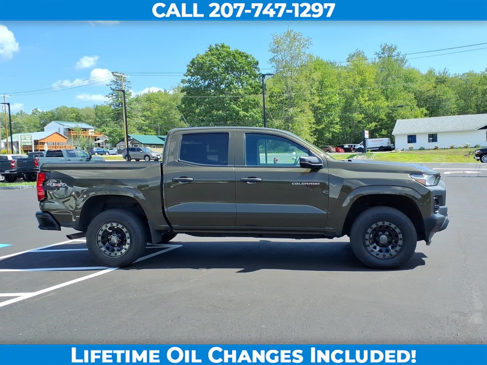 Used 2023 Chevrolet Colorado W/T AWD/4WD image 4