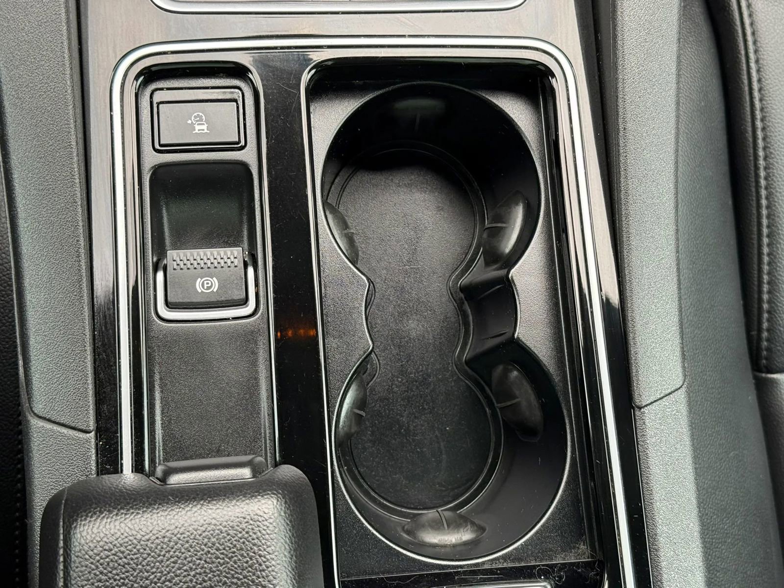 Used 2018 Jaguar F-PACE Premium AWD/4WD image 38