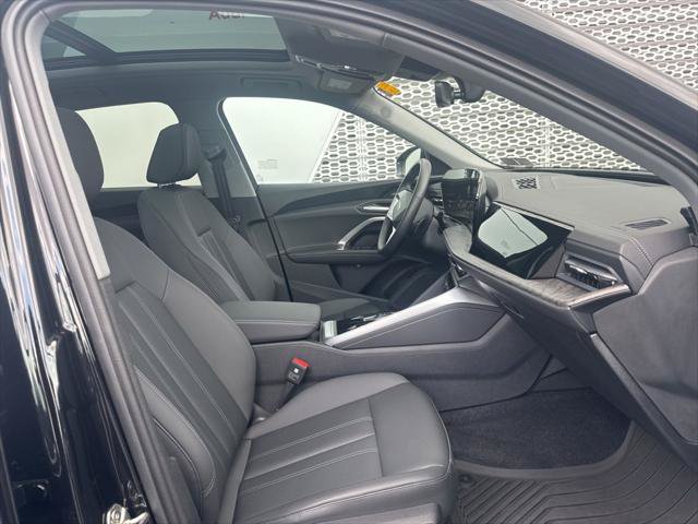 Certified 2025 Audi Q5 Premium Plus w/ Premium Plus AWD/4WD image 9