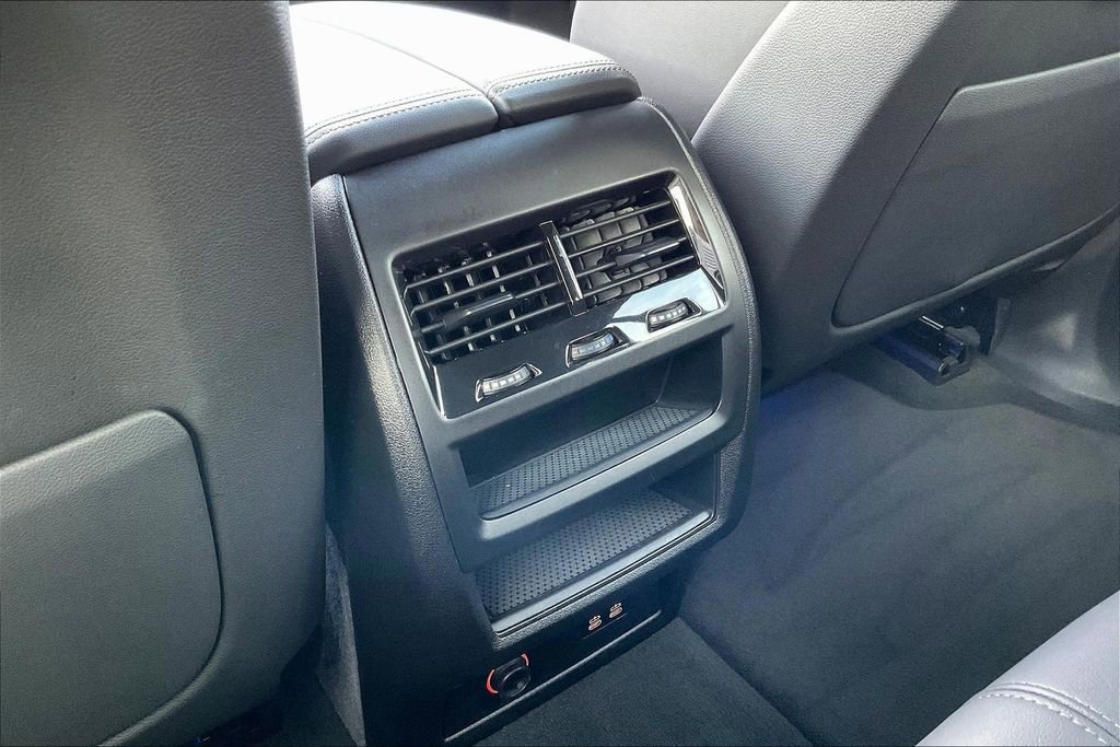 Used 2024 BMW X5 xDrive40i w/ Premium Package AWD/4WD image 10