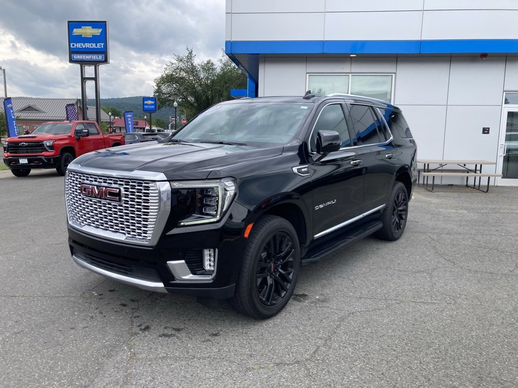 Used 2023 GMC Yukon Denali image 3