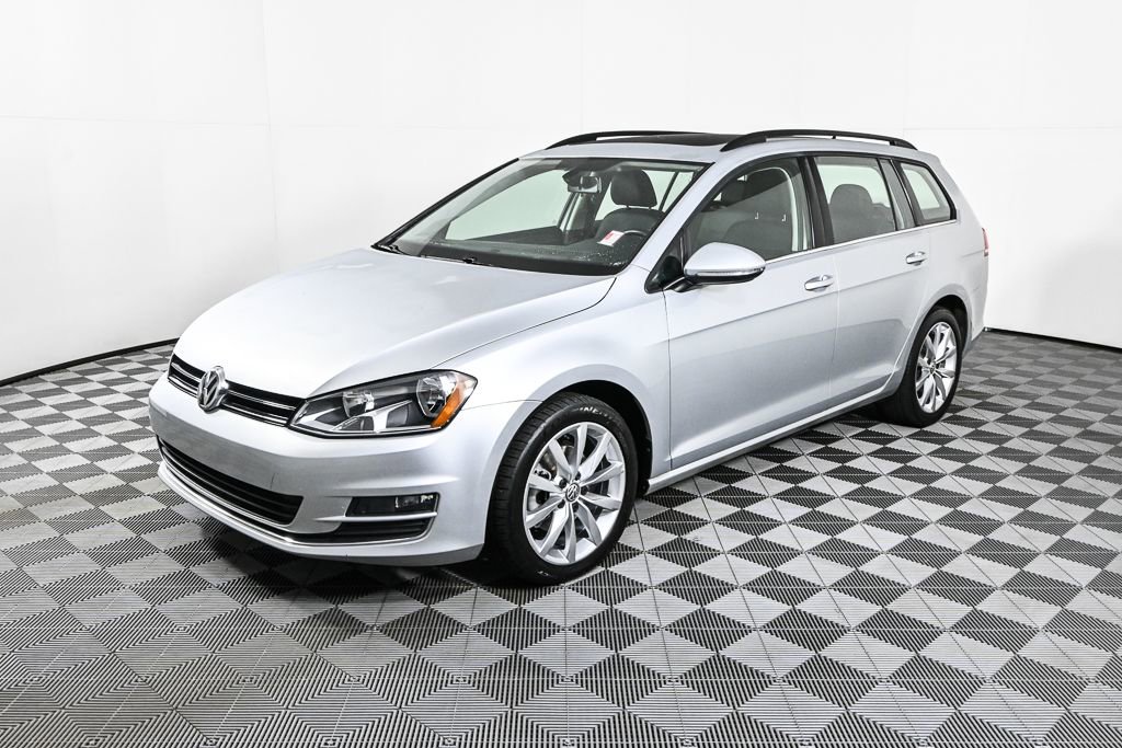 Used 2016 Volkswagen Golf SE