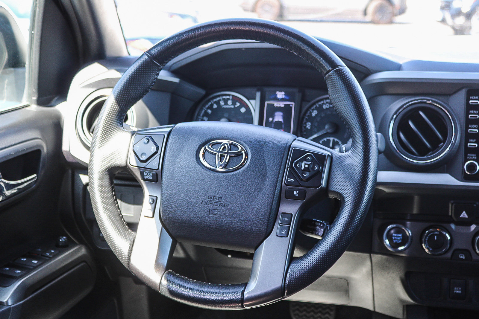 Used 2023 Toyota Tacoma TRD Off-Road AWD/4WD image 17