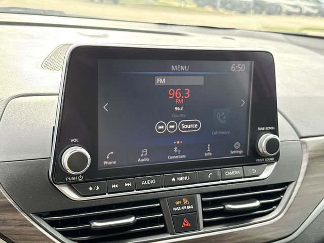 Used 2024 Nissan Altima 2.5 SV image 23