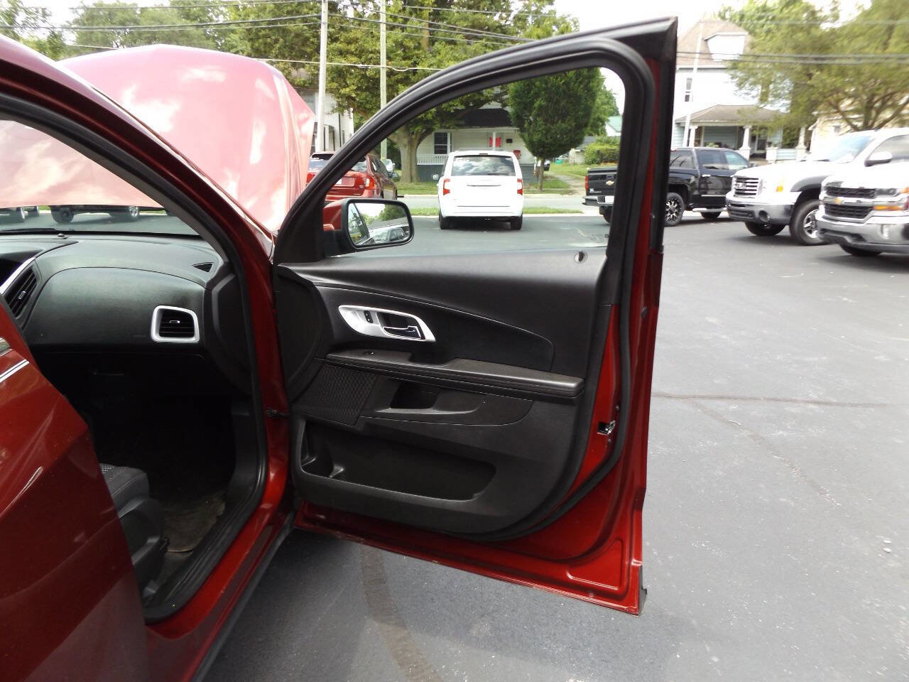 Used 2017 Chevrolet Equinox LT w/ Convenience Package image 26