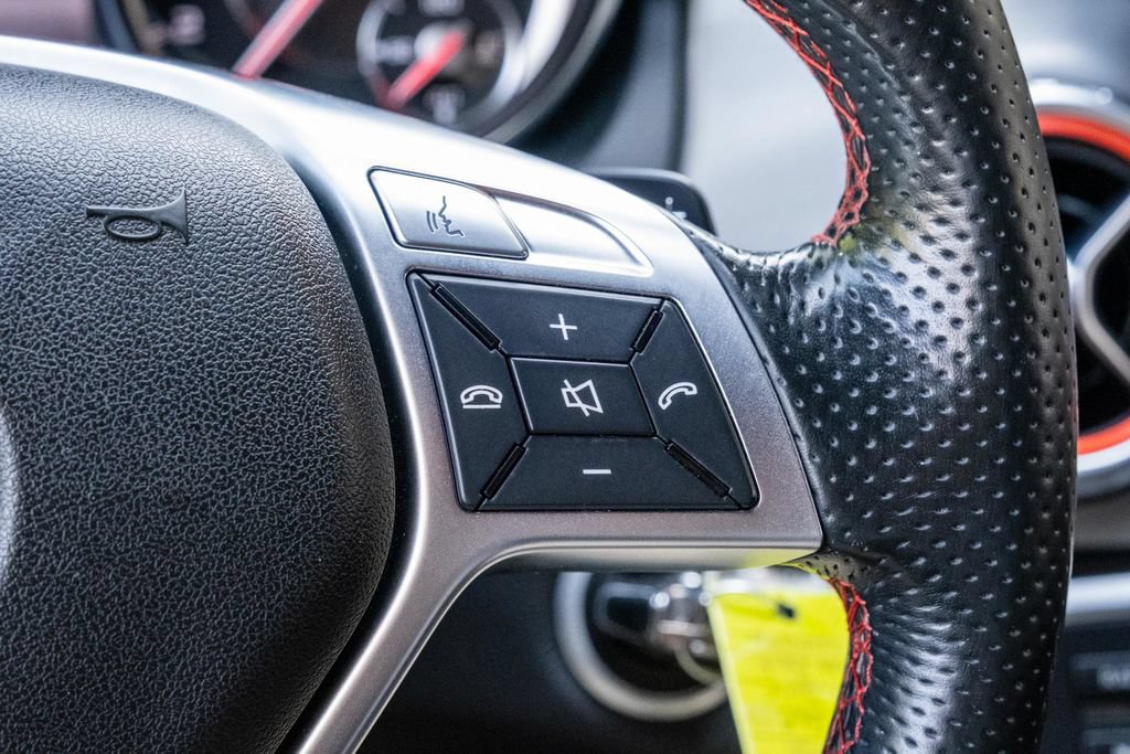 Used 2015 Mercedes-Benz GLA 45 AMG 4MATIC image 24