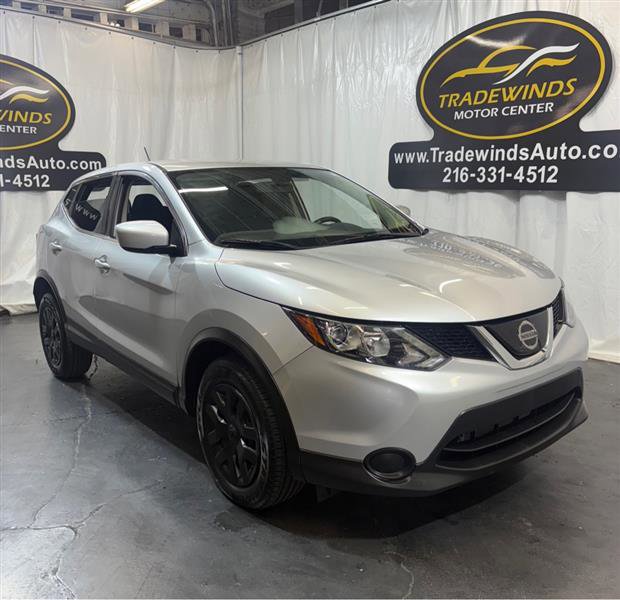 Used 2018 Nissan Rogue Sport S image 1