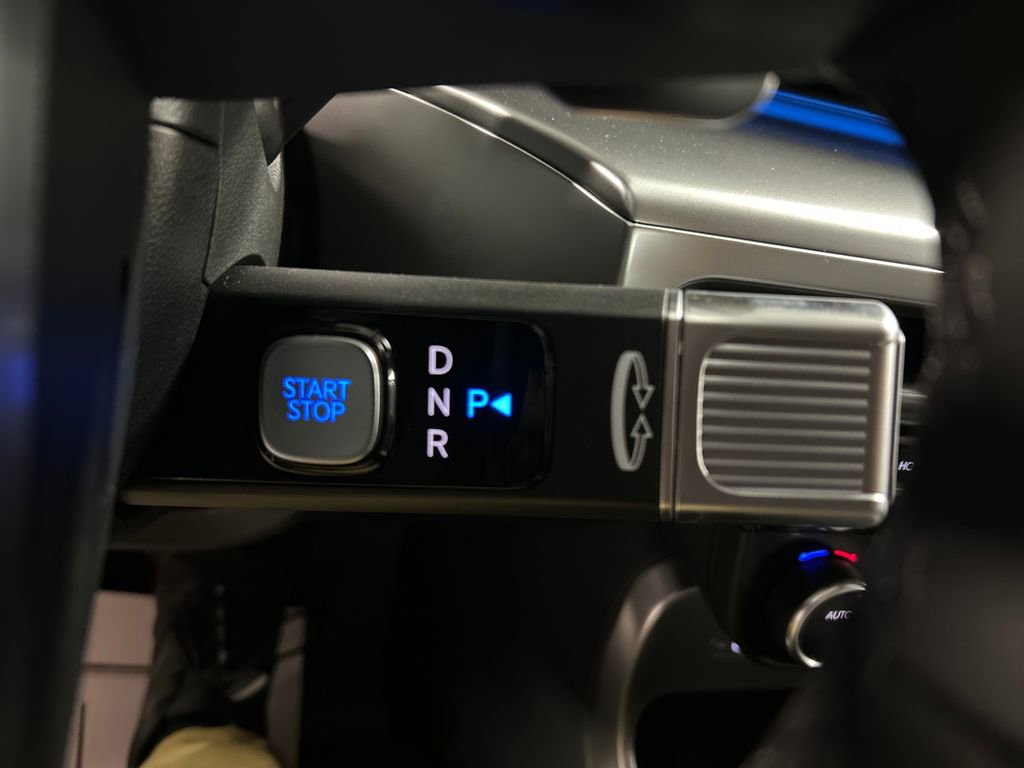 Used 2026 Hyundai Ioniq 9 SEL w/ Tow & Go Package image 18