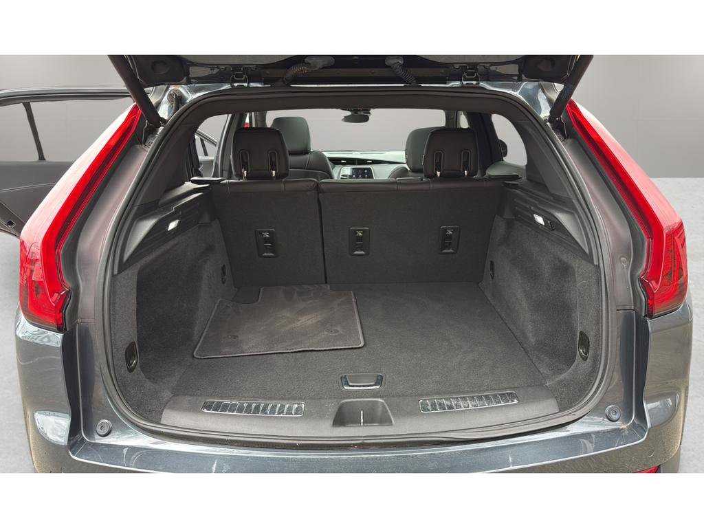 Used 2019 Cadillac XT4 Premium Luxury w/ Cold Weather Package image 26