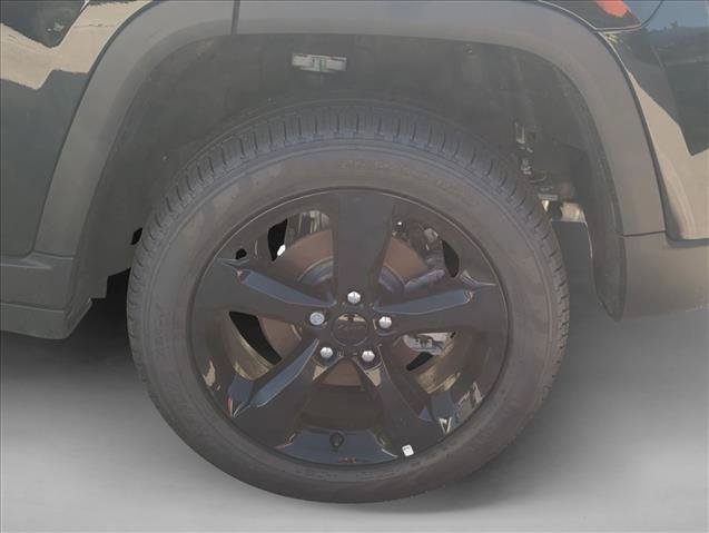 New 2026 Jeep Grand Cherokee Limited w/ Limited Altitude Package RWD image 6
