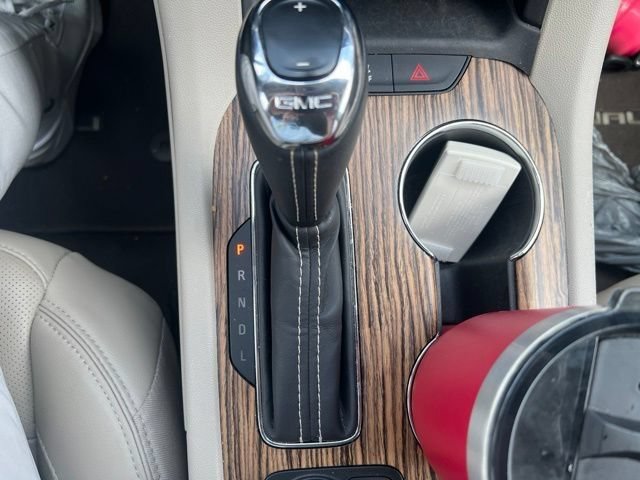 Certified 2019 GMC Acadia Denali w/ Technology Package FWD image 38