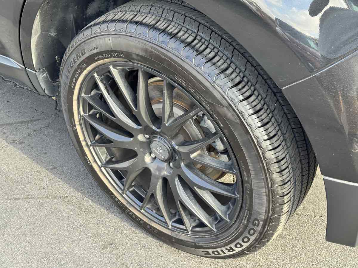 Used 2013 Ford Edge Limited FWD image 23