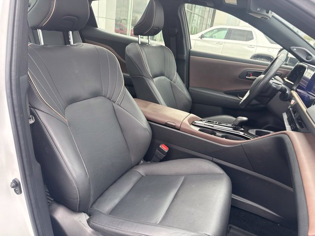 Used 2024 Toyota Crown AWD/4WD image 26