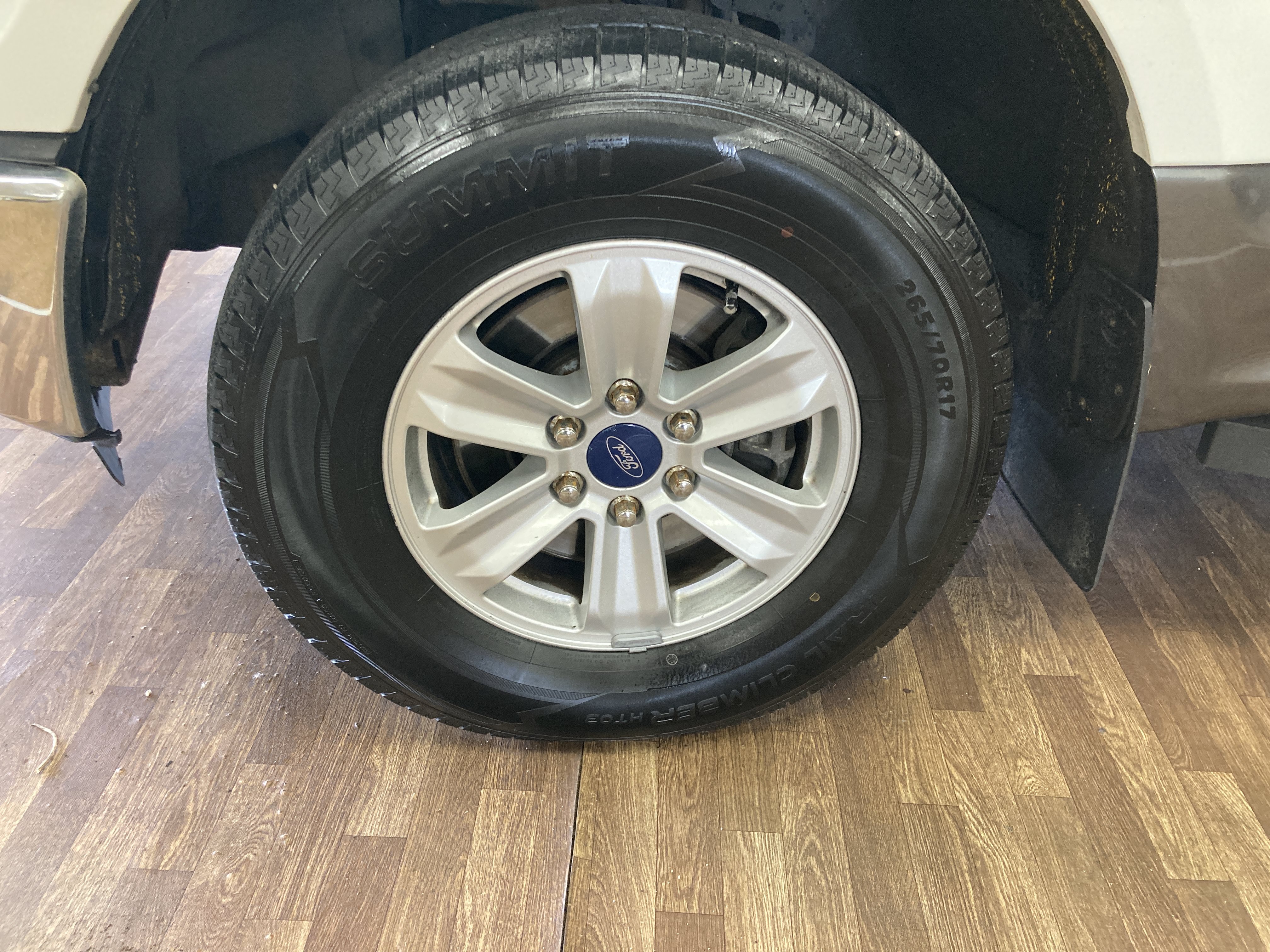 Used 2016 Ford F150 XLT w/ Equipment Group 301A Mid AWD/4WD image 10