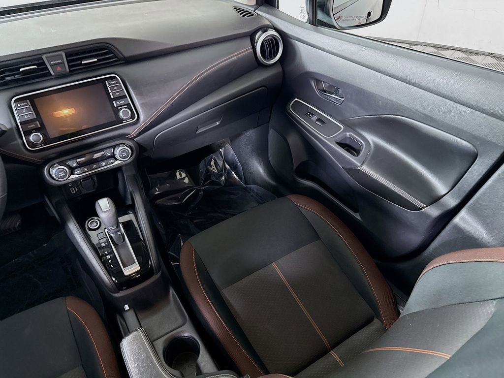 Used 2020 Nissan Versa SR w/ Convenience Package image 23